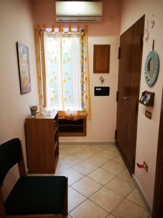 Charming Vomero Apartment Napoli Exterior foto