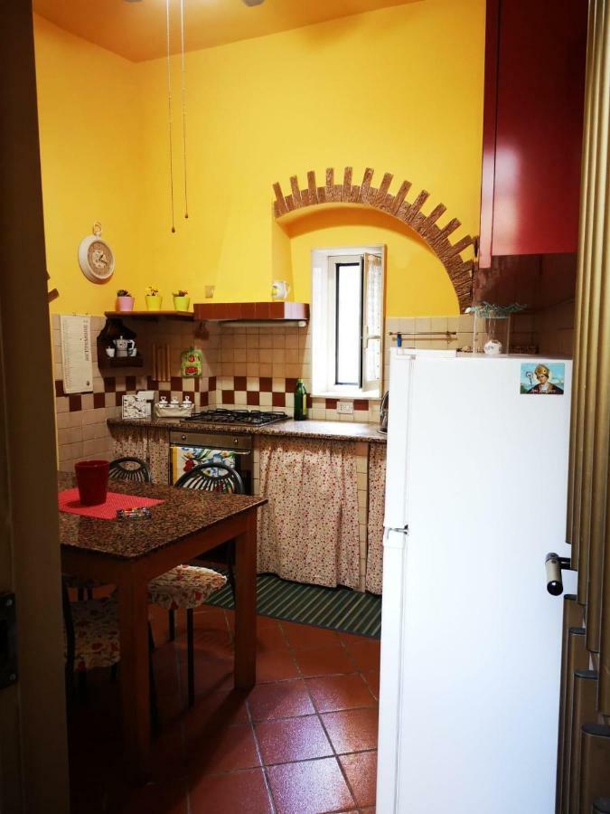 Charming Vomero Apartment Napoli Exterior foto