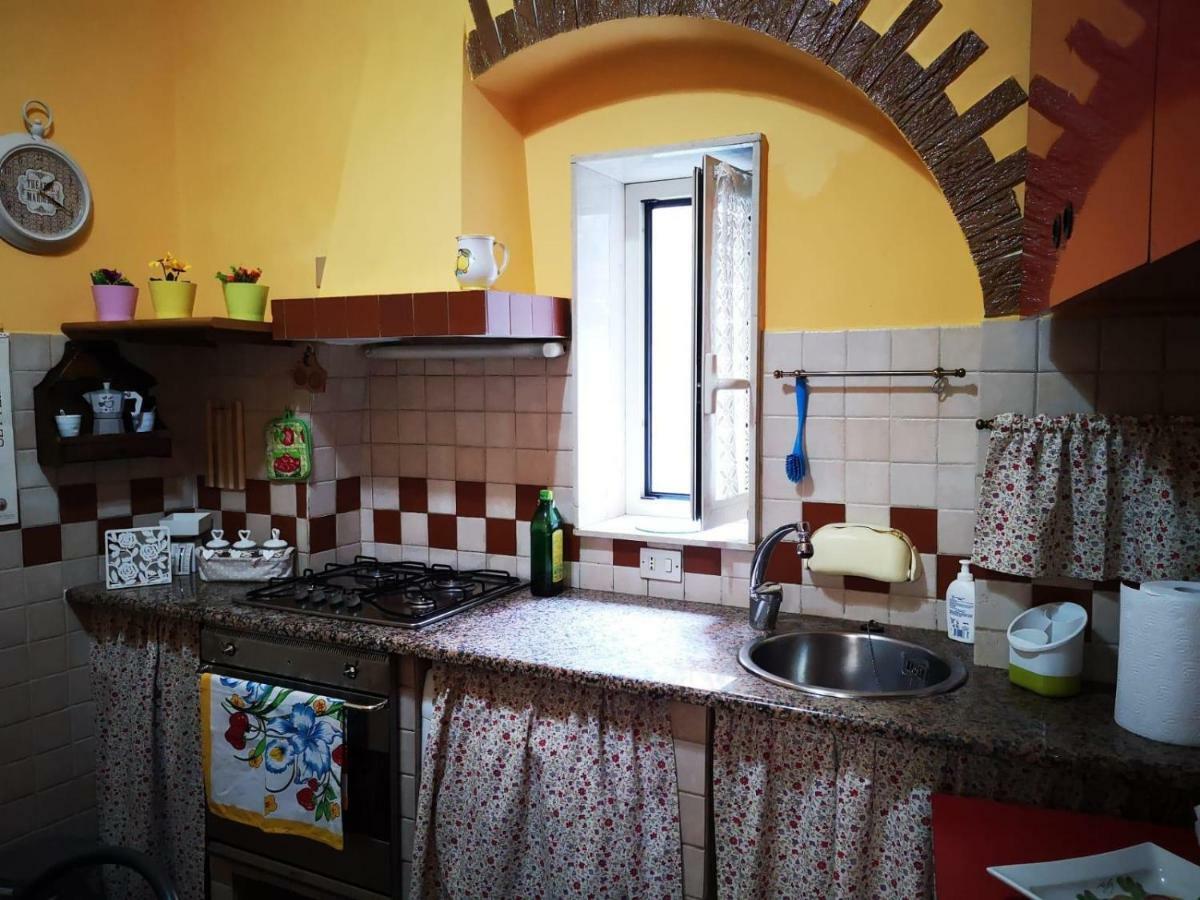 Charming Vomero Apartment Napoli Exterior foto