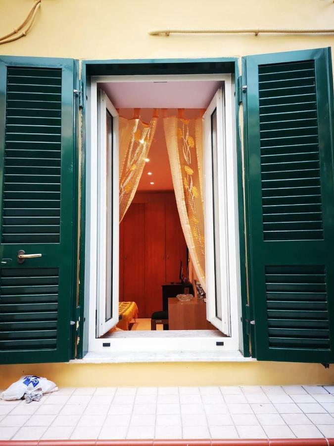 Charming Vomero Apartment Napoli Exterior foto